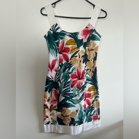 TRUCCO FLORAL MINI DRESS IN SIZE 36 EUROPEAN STRETCHY MATERIAL WIDE STRAPS - Picture 2 of 6